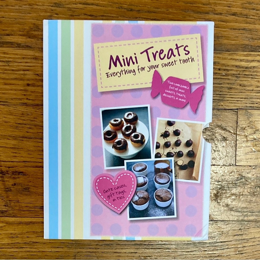 Mini Treats Cookbook Box Set - NEW